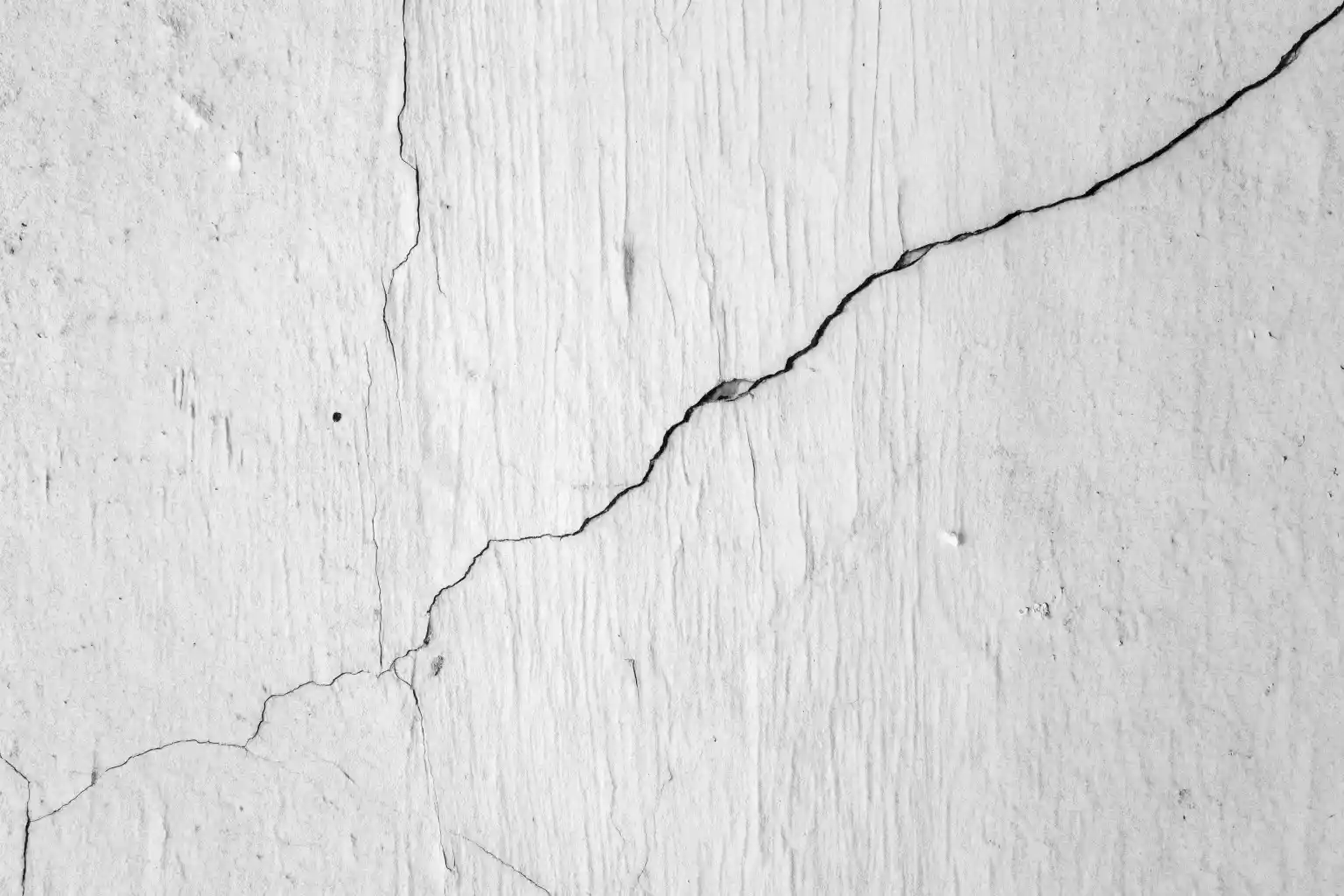 Plaster Walls Cracking